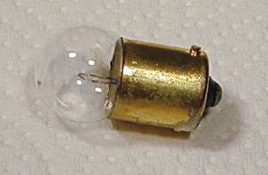 Bulb -Dome Lamp (Panel) #81 6v Single Contact (Straight Pins) Photo Main